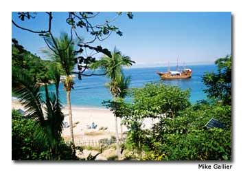 A visit to Las Majahuitas is equal parts tropical adventure and laid-back beach vacation.