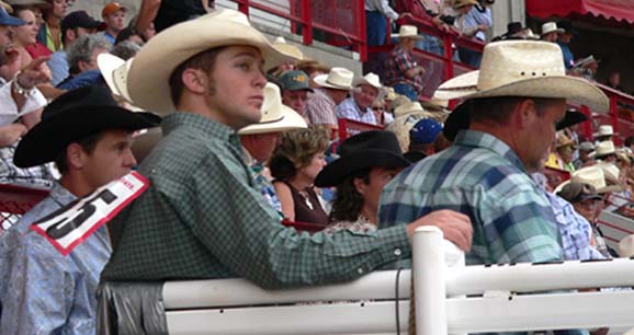 A cowboy waits to compete