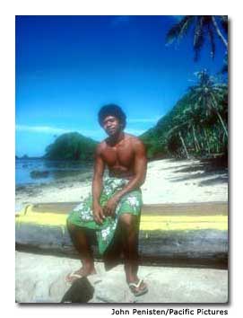 Colorful pareos, or sarongs, are worn by men, women and children throughout Polynesia.