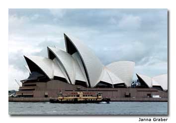 The opera house is an icon in Sydney.