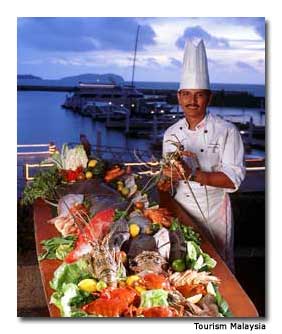 Indian, Chinese, Thai and Malay cuisine abounds in Malaysia.