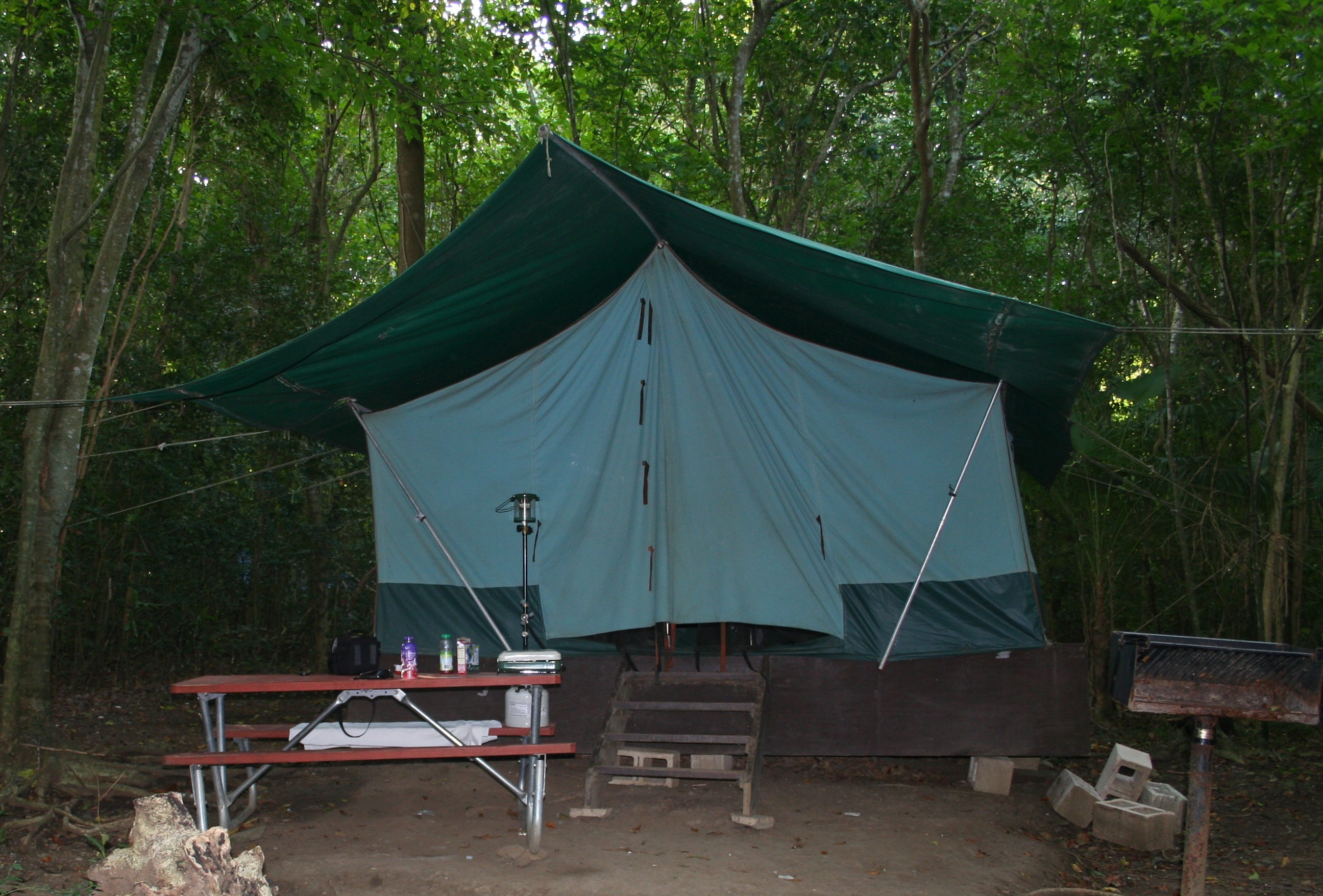 Cinnamon Bay Campground can provide a tent site with all the gear you need.