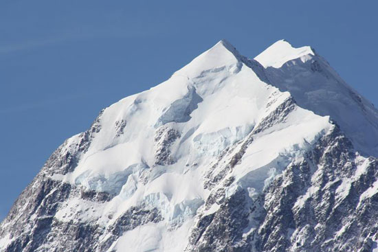 Can you see the "face" in the peak of Aoraki Mount Cook? Photo by Richard Varr.