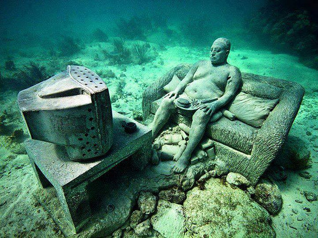 Cancun Underwater Museum. Flickr/2il org