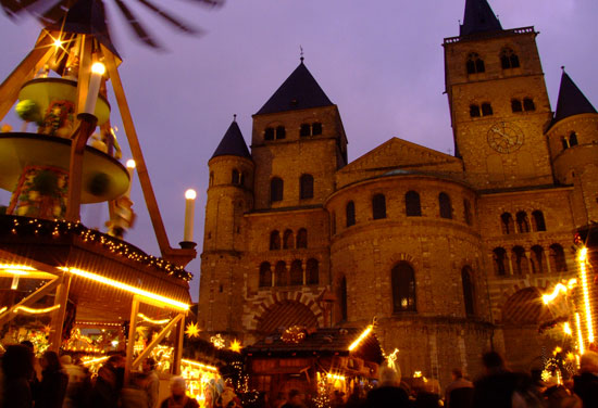 The Christmas market in Trier, Germany's oldest city. Photo by Historic Highlights of Germany