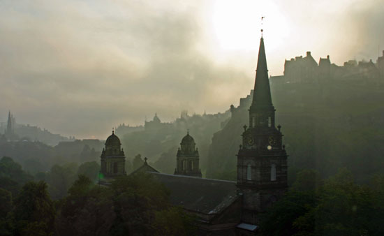Edinburgh in the early morning. Photo by Gilly Pickup Edinburgh in the early morning. Photo by Gilly Pickup