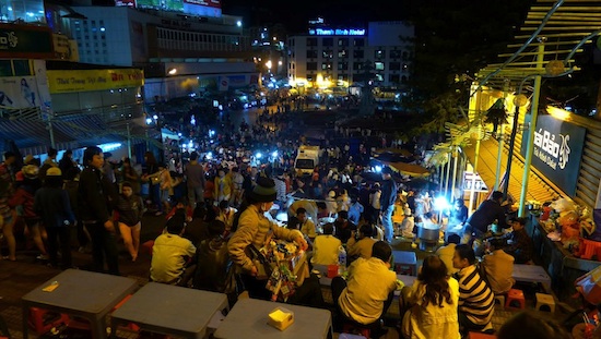 A scene from the night market that takes place every weekend in the heart of Dalat. Photo by Ling Xin Sia