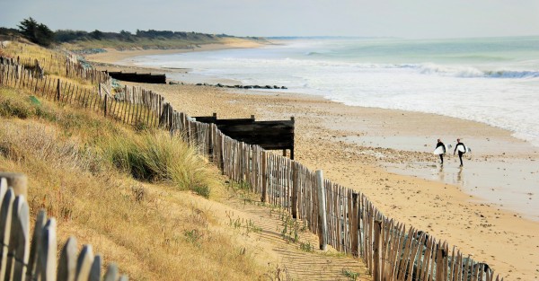 Travel in Ile de Ré - The beach at Bois Plage is an ideal spot for surfers. Photo by Lesley Williamson