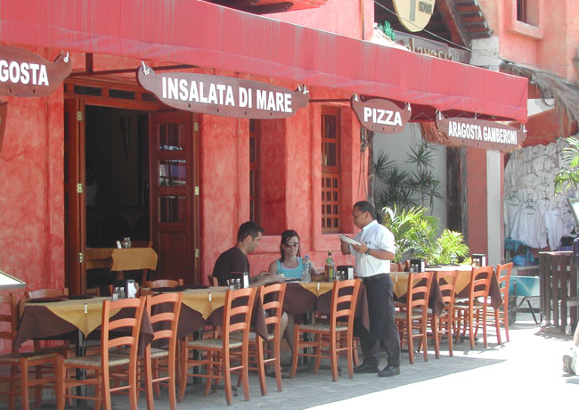 Patio dining at a restaurant in Playa del Carmen. Photo by Janna Graber