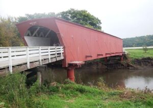 Iowa Hogback Bridge in Madison County. Photo by Diana Lambdin Meyer