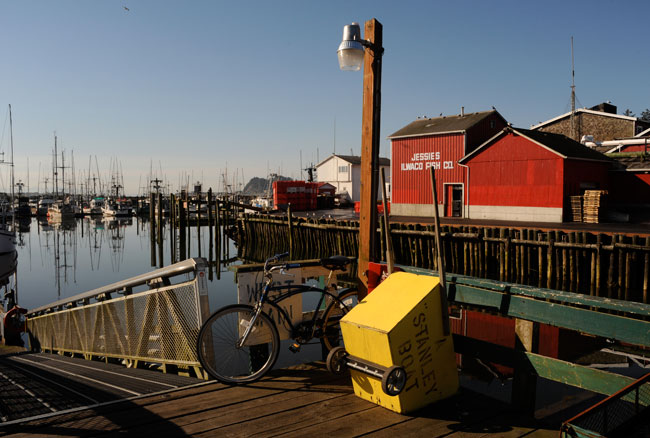Quiet morning on the dock. Photo by Long Beach Peninsula Visitor's Bureau