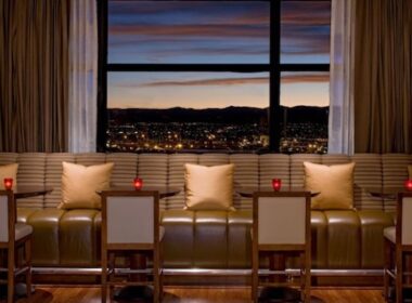 Window seating capturing the view of the mountains. Photo courtesy of Grand Hyatt Denver