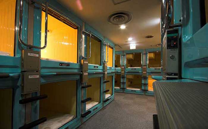 Tokyo capsule hotel