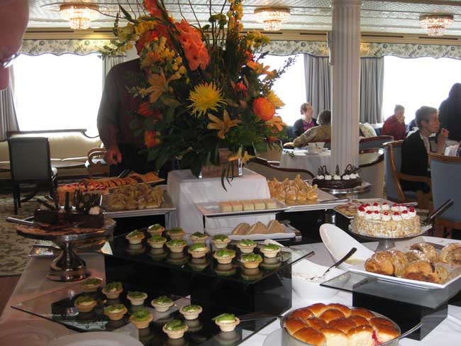 Great Lakes Cruise - Enjoying High Tea on the Victory 1. Photo by Pat Woods