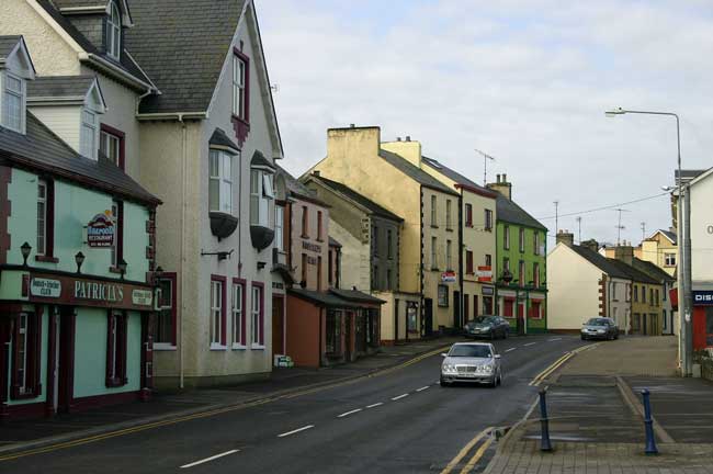 Driving in Ireland. Flickr/Shannon Hurst Lane