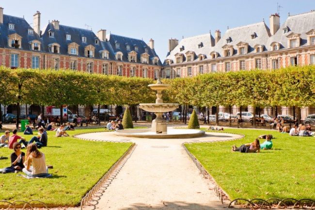 Place des Vosges in Marais. Photo by Victor Block