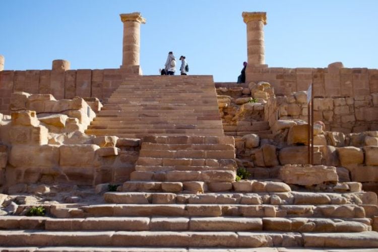 Steps up from Cardo Maximus