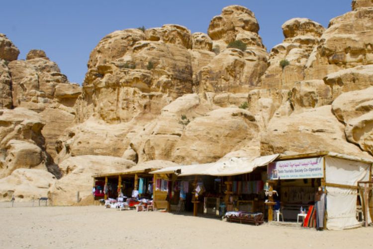 Vendors near Little Petra