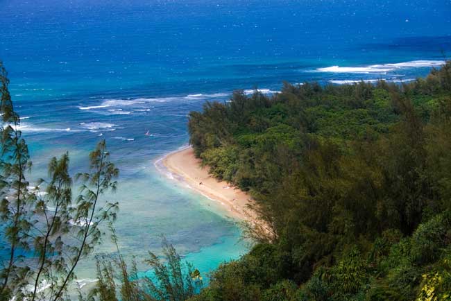 Overlooking Kee Beach in Kauai. Flickr/Adam