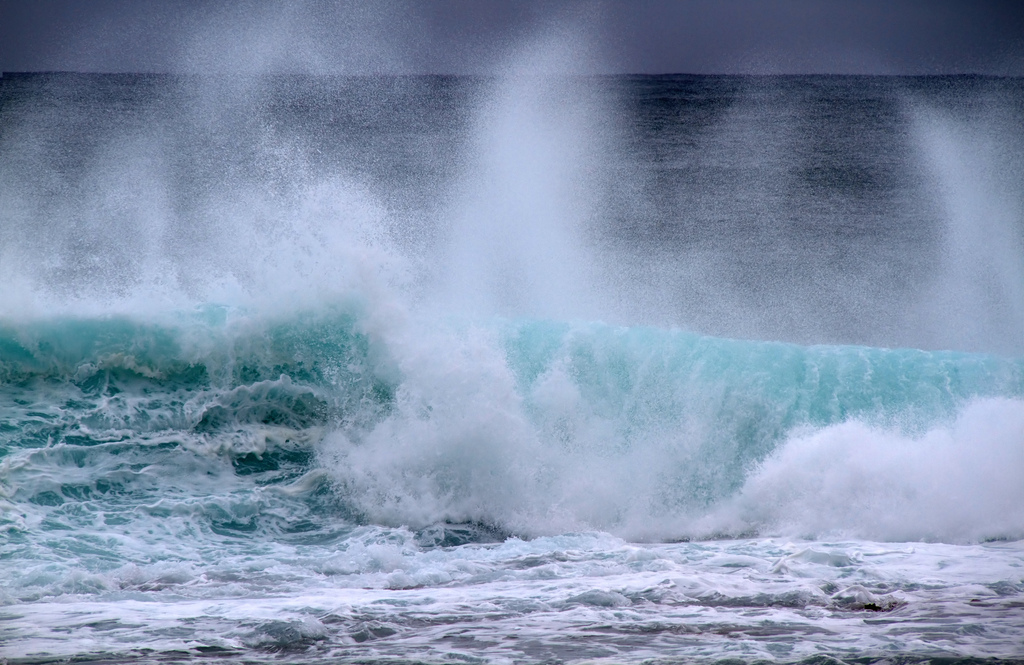 Many people have died at Hanakapiʻai Beach. Photo by Flickr/Tony Hisgett 