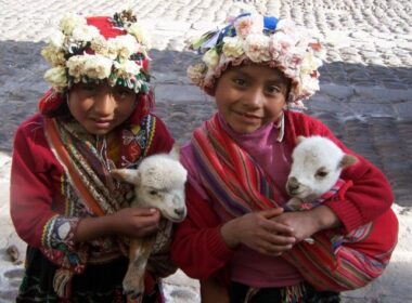 Local girls in Peru. Photo by Carol Bowman