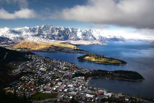 Queenstown, New Zealand. Flickr/Bernard Spragg. NZ