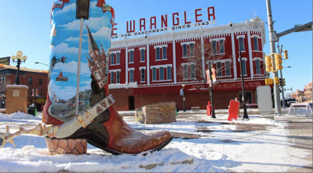 Christmas in Cheyenne: Cowoy Boots and Christmas Lights Christmas in Cheyenne: Cowoy Boots and Christmas Lights
