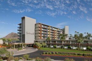 Hotel Valley Ho: Scottsdale Mid-Century Modern Icon