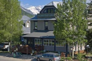 Elk Mountain Lodge: Throwback to Crested Butte Mining Heyday