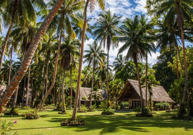 Privacy, a one-to-one guest-to-staff ratio and seven luxurious bungalows are the reason “the royals,” Will and Kate, stayed at Tavanipupu Resort while touring the former British Empire’s colonies and protectorates.