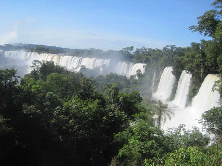  Las Cataratas de Iguzú (Iguazú Falls) Photo by Megan Webber