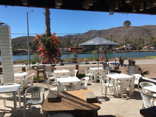 Carlos racing bar-mulege-baja california sur-mexico-roadtrip