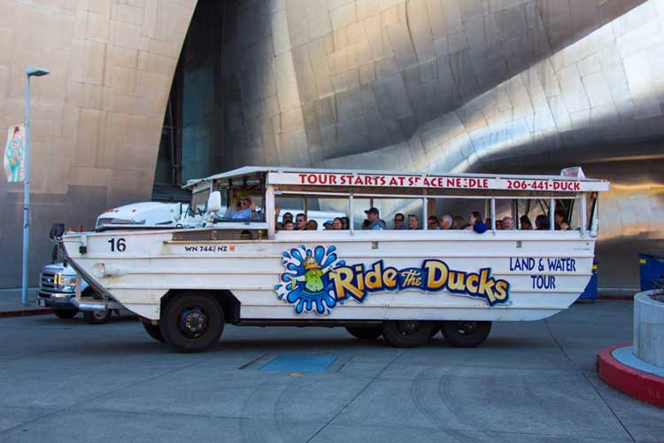 Duck boat tours in Seattle