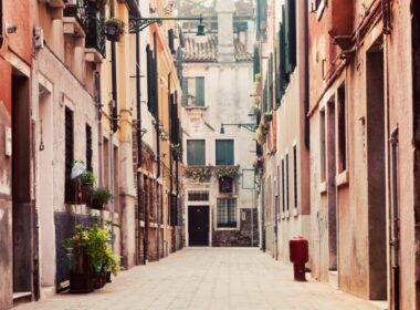 Learning Italian in Perugia: Eat, Conjugate, Order an Aperitivo