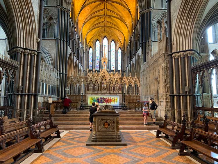 King John's Tomb in Worcester Cathedral