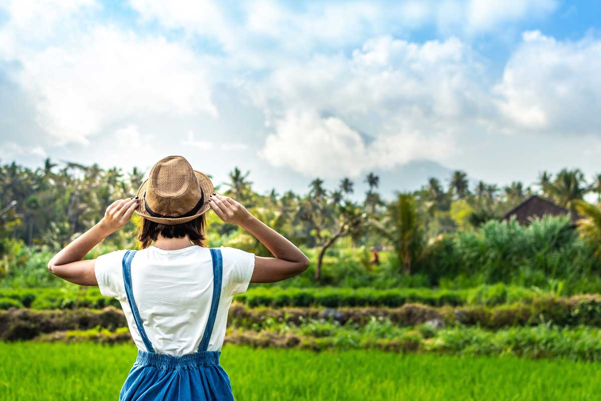 Bright sunshine is an effective way to treat jet lag