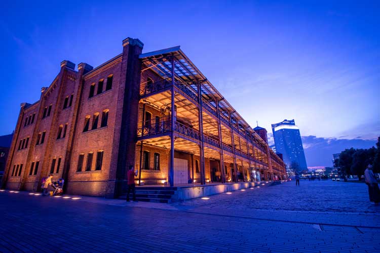 The Red Brick Warehouse. Photo by Fumiya Otsubo