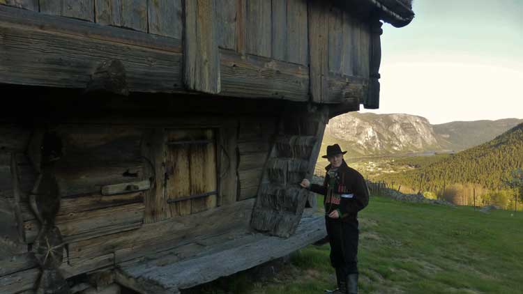 A 17th-century storage house like this is commonplace in Valle, Norway. Photo by Håkon Netskar