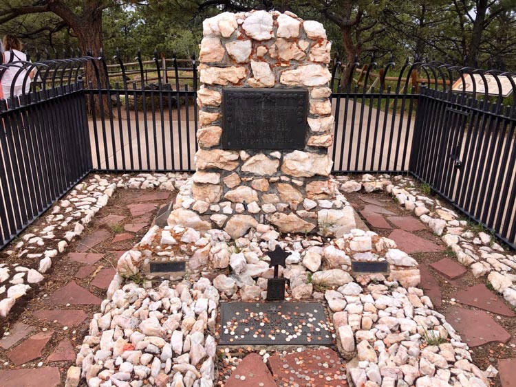 Buffalo Bill Grave