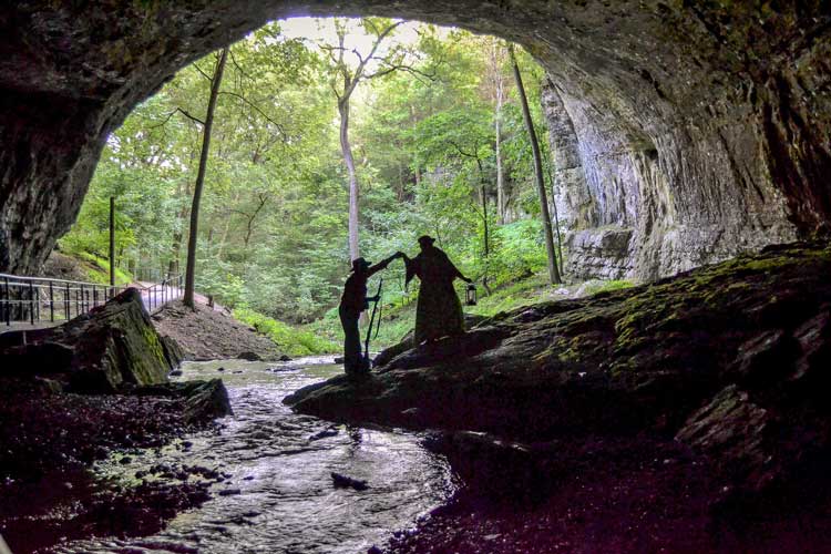 Smallin Cave Civil War Tour in Springfield