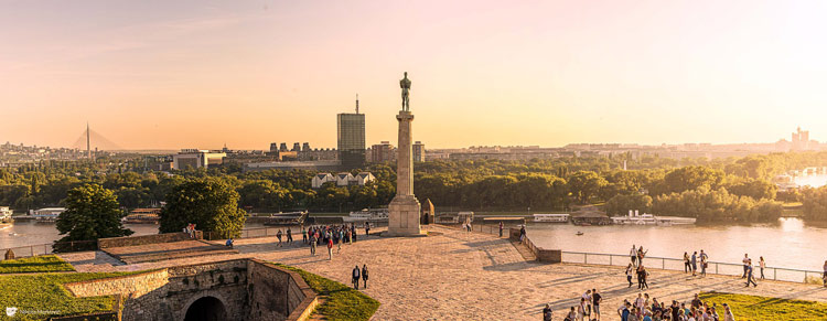 Towering statue at Fortress looking out over the river and city of Belgrade.