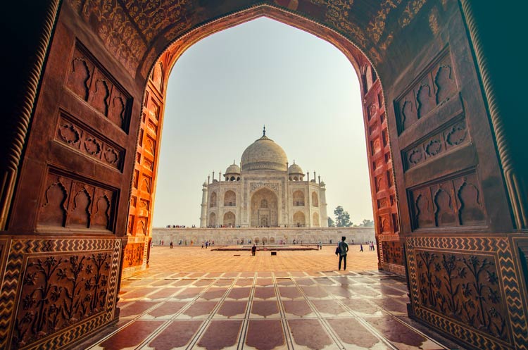 Walking into the courtyard of the Taj  Mahal.