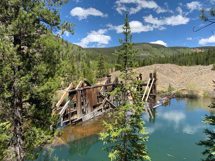  Reiling Gold Dredge was built in 1908 by the French Gulch Dredging Company to mine gold out of Summit Countyountain lake.