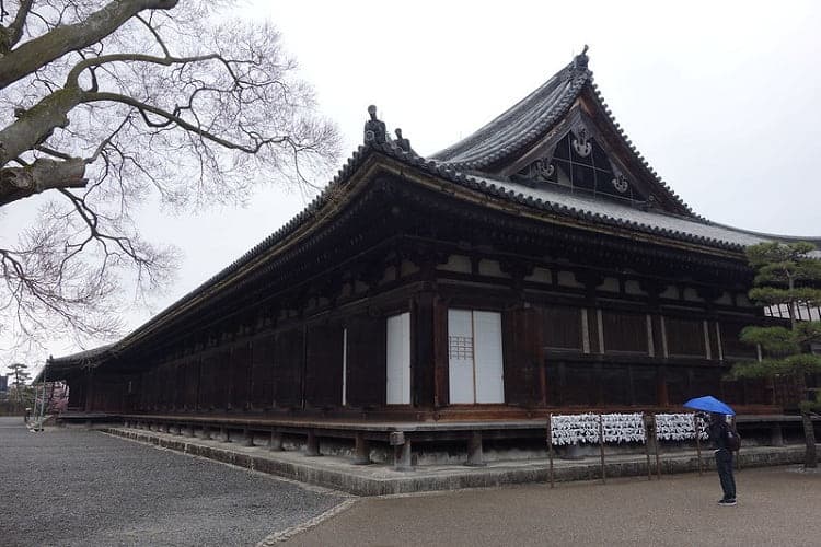 The beautiful view of world’s widest wooden building. Richard from flickr