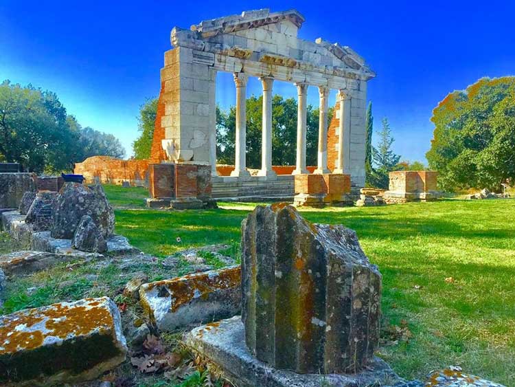 Closer look at the Apollonia ruins.