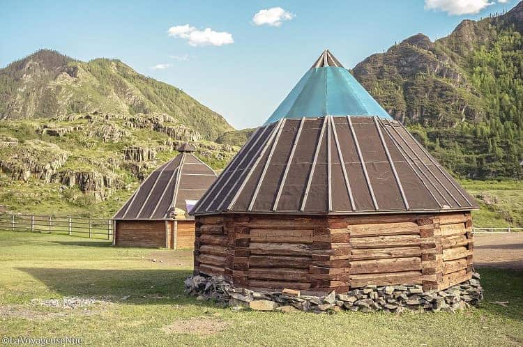 Altai people and their traditional houses