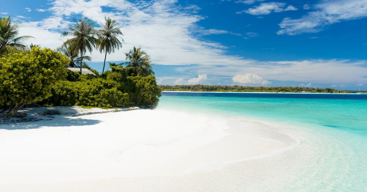 100 most beautiful islands in the world