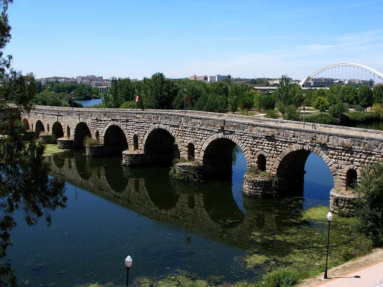 The Puente Romano is the perfect attraction for your romantic European small town getaway in Merida, Spain