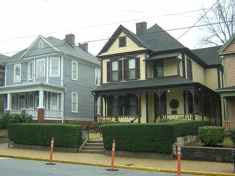 Martin Luther King, Jr.'s birthplace at 501 Auburn Ave. in Georgia. CC Photo by Matt Kelland 