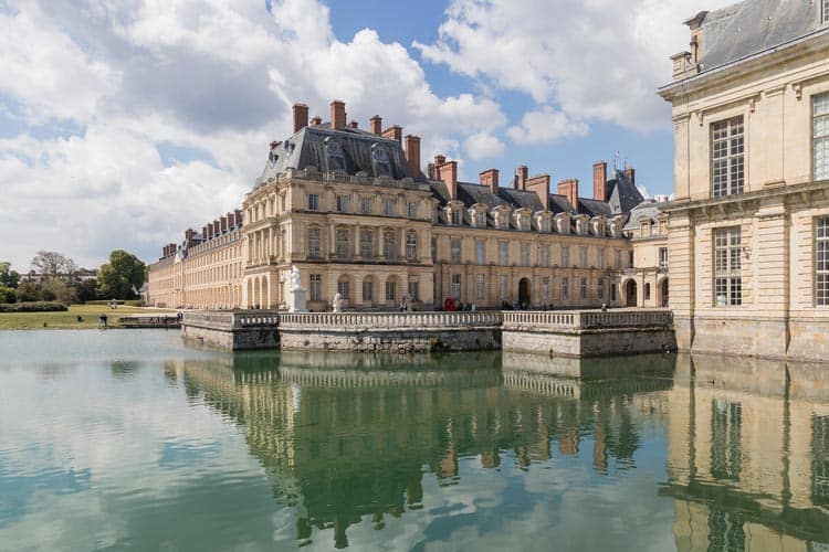 Gorgeous old architecture at the Fontainebleau in Paris